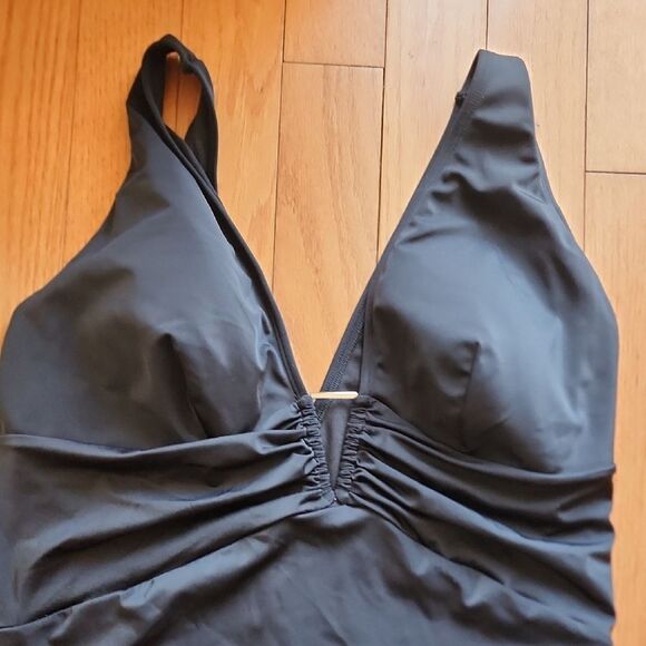 Adore Me Black One-Piece Swimsuit with Ruching and V-Neck- Women's Size 1X - Picture 4 of 5